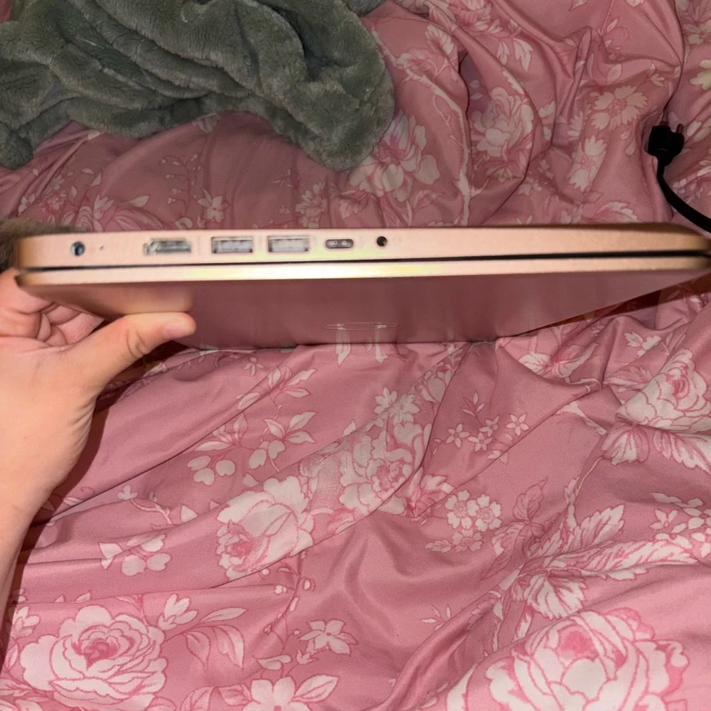 HP 14-15 Rose Gold Laptop